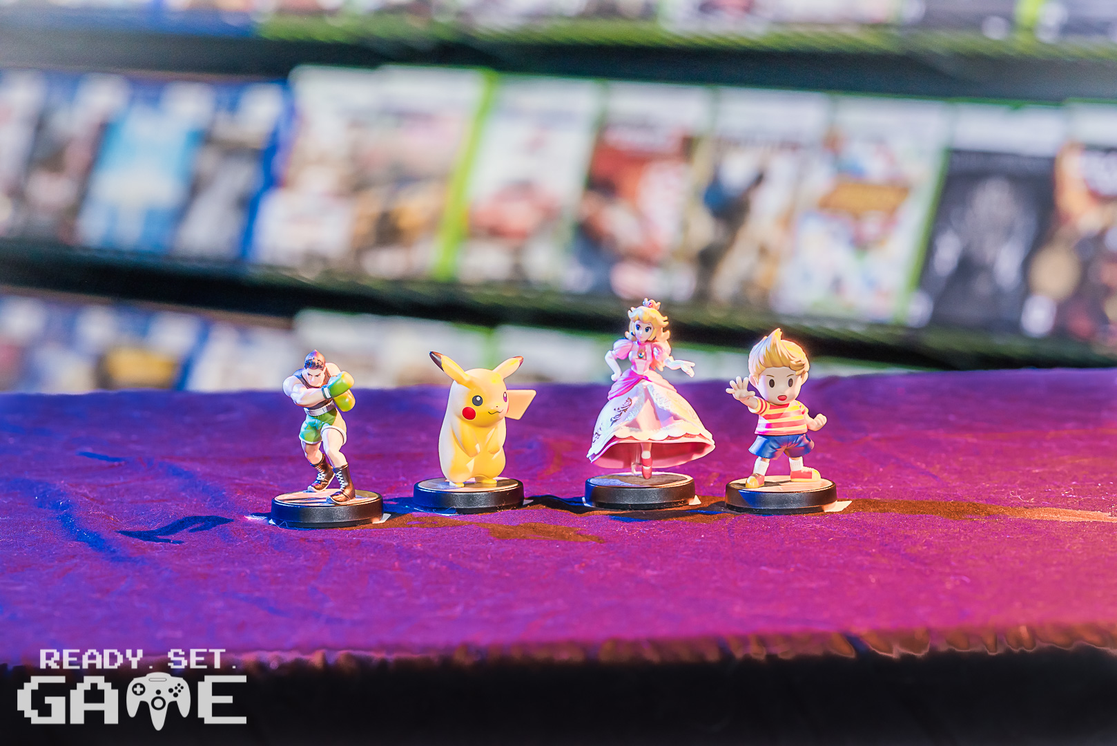 Ready set game toy figurines.